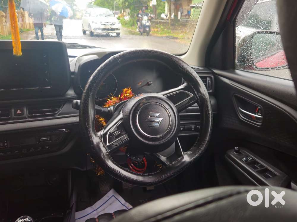 Maruti Suzuki New-gen Swift Vxi, 2024, Petrol