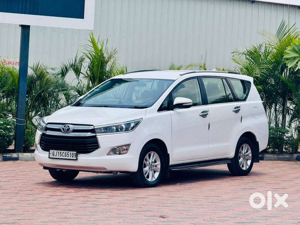 Toyota Innova Crysta 2.4 V 8 Str, 2017, Diesel