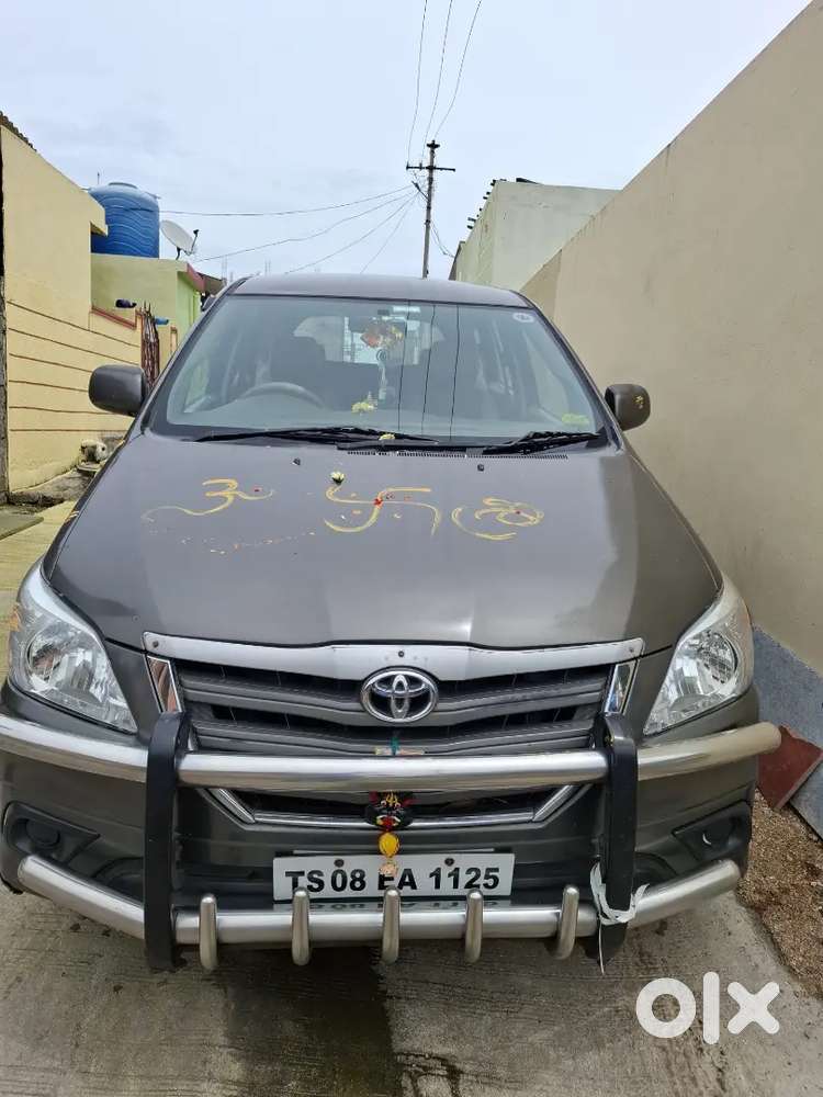 Toyota Innova 2014 Diesel Well Maintained