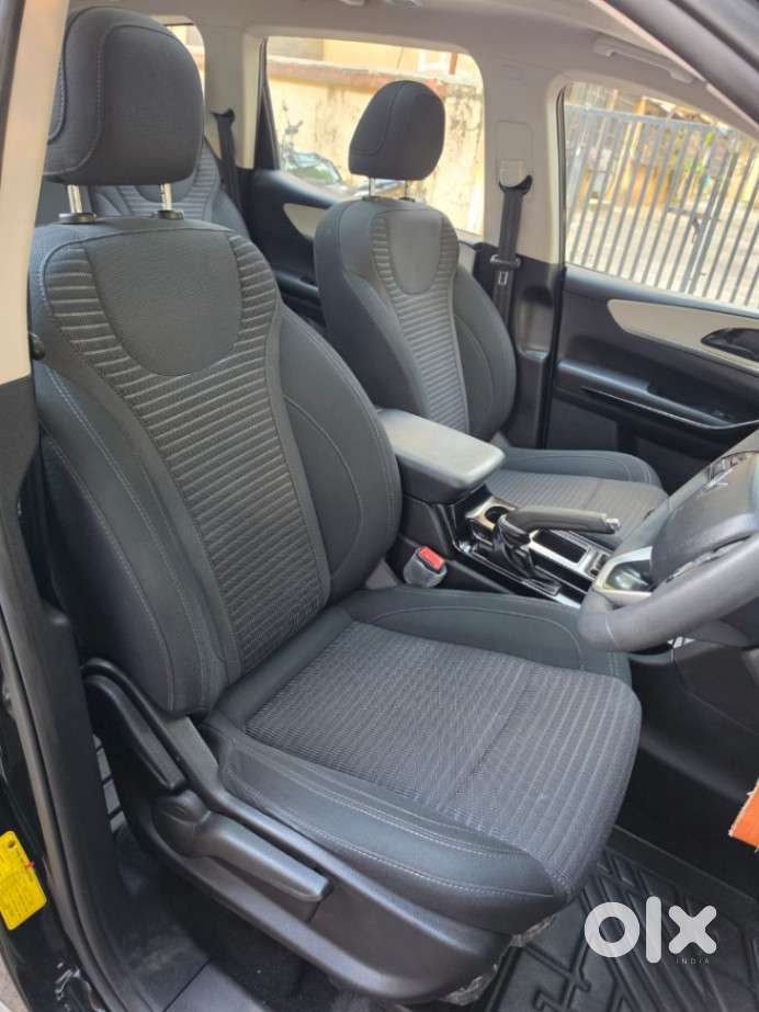 Mahindra Xuv700 2.2 Ax 5 Diesel Mt 7 Str, 2024, Diesel