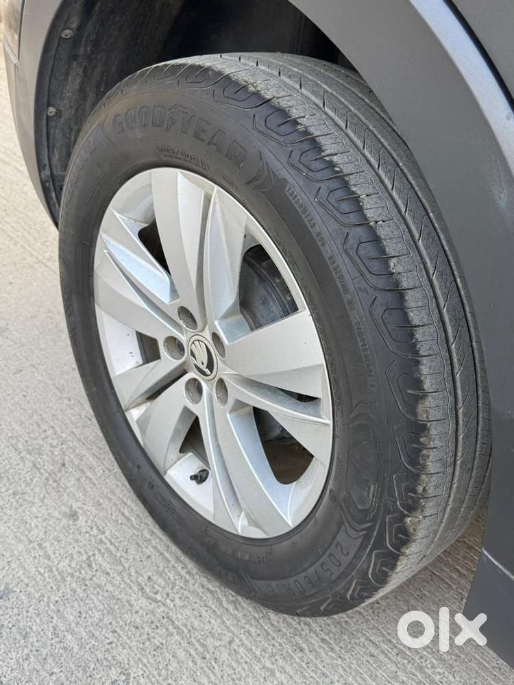 Skoda Kushaq 1.0 Tsi Ambition, 2022, Petrol