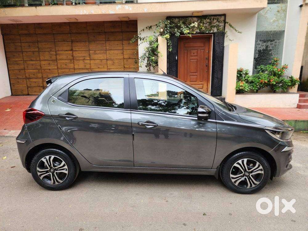 Tata Tiago 1.2 Revotron Xt (o), 2023, Petrol
