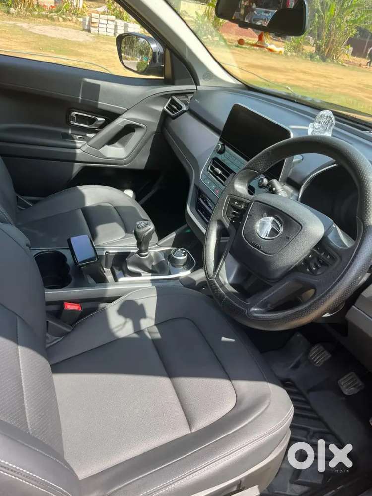 Tata Harrier 2020 Model, Dark Edition, Diesel, Well Maintained