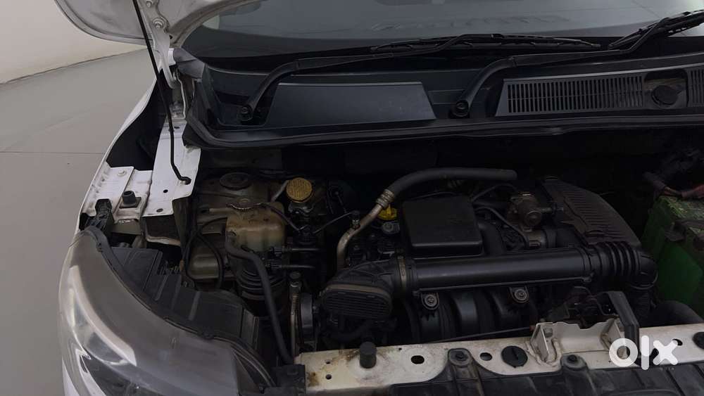 Renault Triber Rxz Easy-r Amt, 2020, Petrol