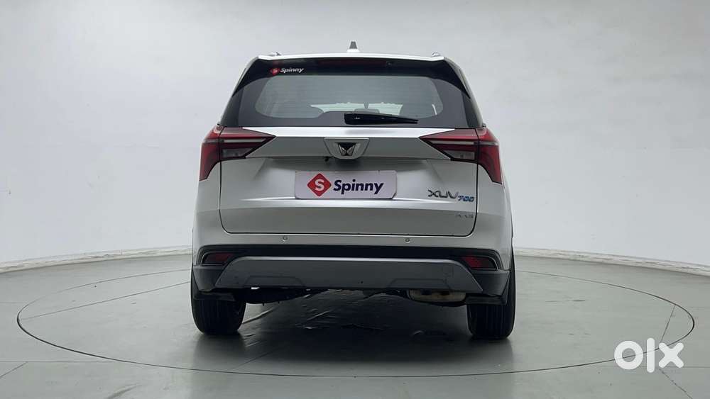 Mahindra Xuv700 2.0 Ax 3 Petrol At 5 Str, 2022, Petrol