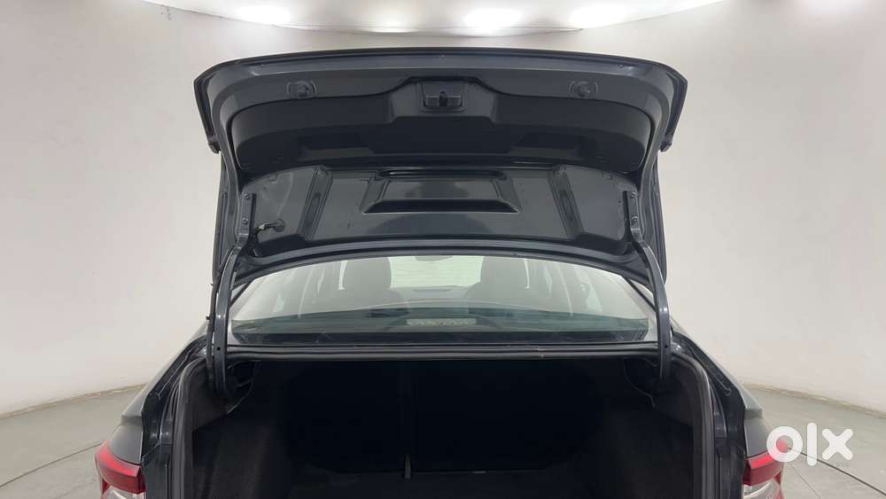 Skoda Slavia Style 1.5l Tsi Dsg, 2022, Petrol