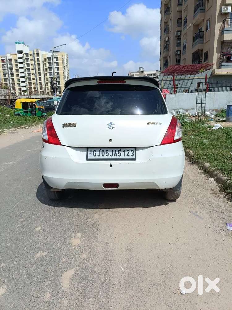 Maruti Suzuki Swift Vxi 2012