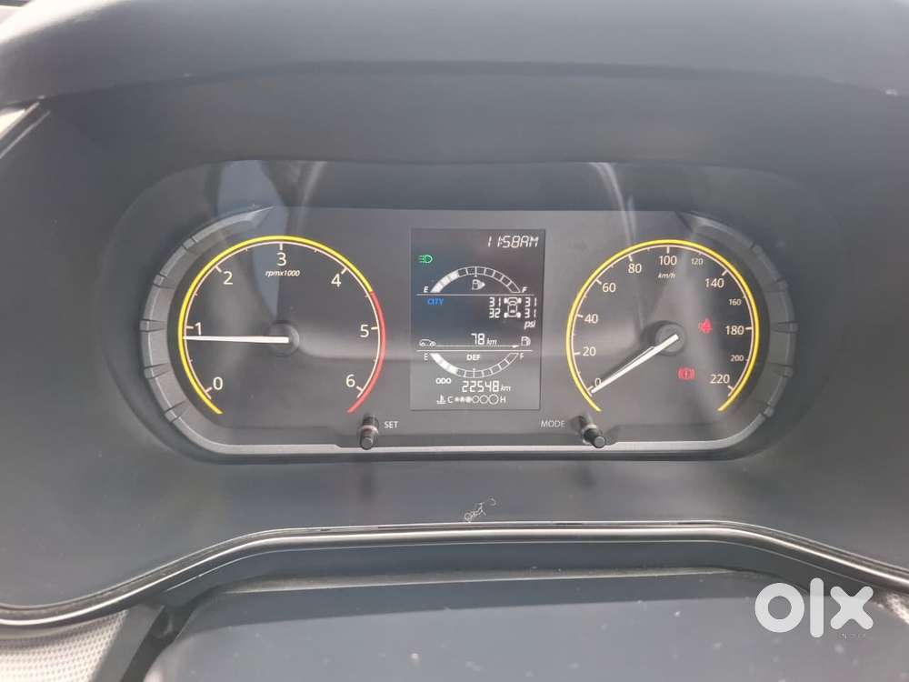 Tata Safari 2.0 Kryotec Xt Plus Dark Edition, 2023, Diesel
