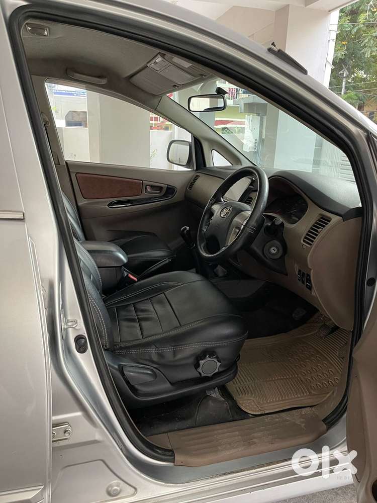 Toyota Innova 2015 Diesel Excellent Condition 2,20,000 Kms Driven