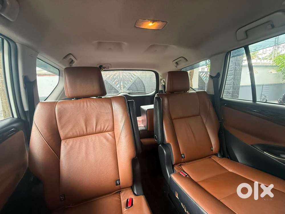 Low Kms Mint Condition Innova Crysta