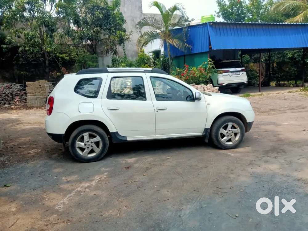Renault Duster Diesel 2015 On Urgent Sale And Negotiable