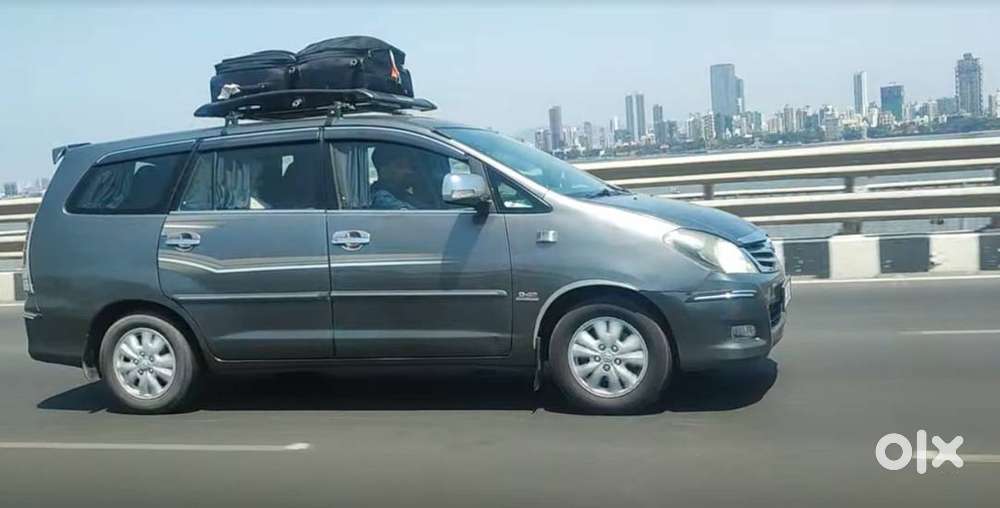 Toyota Innova Top Model 2011 Diesel- Captain Seats Middle Row For Sale