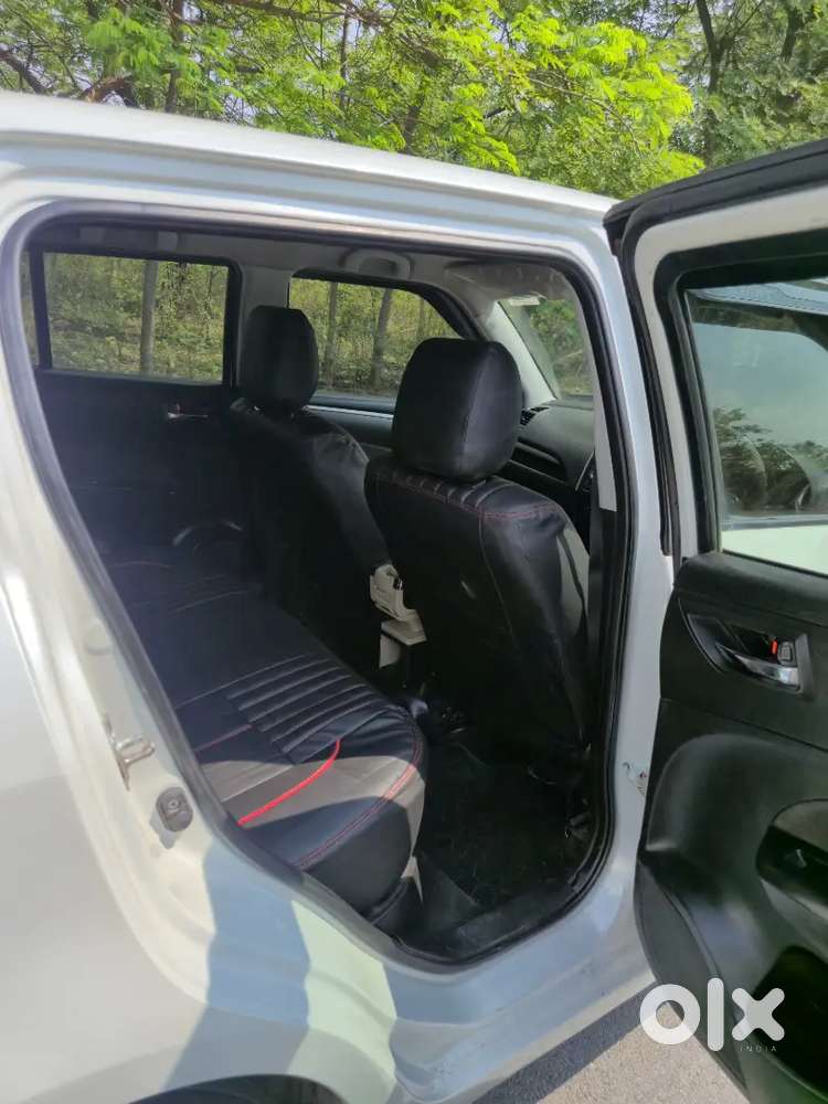 Maruti Suzuki Swift 2017 Petrol 67200 Km Driven