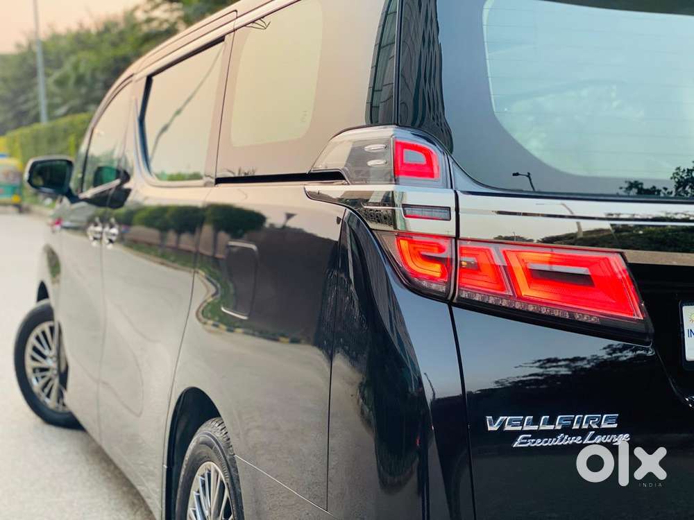 Toyota Vellfire Vip &ndash; Executive Lounge, 2022, Petrol