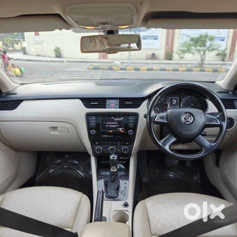 Skoda Octavia Elegance 1.8 Tsi At, 2014, Petrol