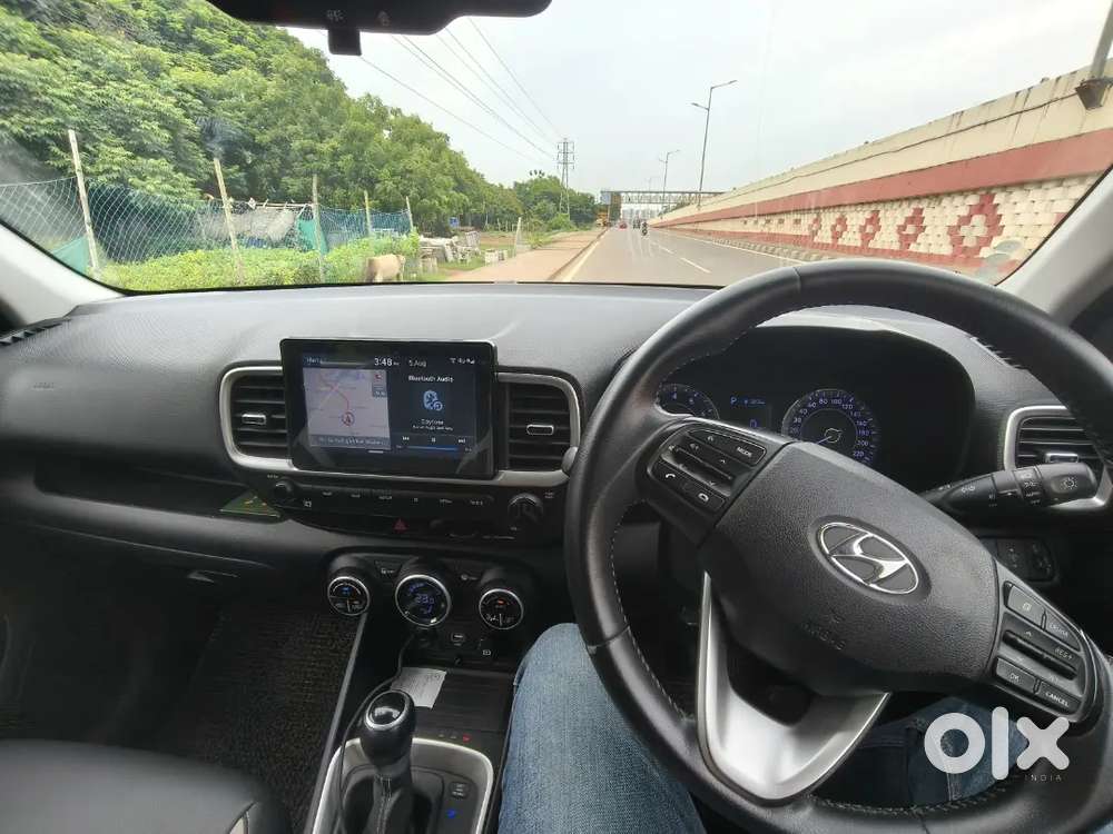 Hyundai Venue Dct Automatic Sx (o) Top Model