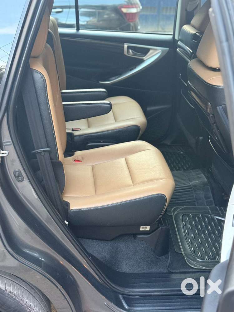Toyota Innova Crysta 2.8 Zx At 7 Seater, 2021, Diesel