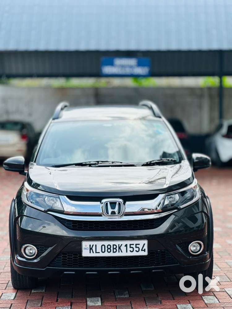 Honda Br-v Style Edition V Cvt, 2016, Petrol
