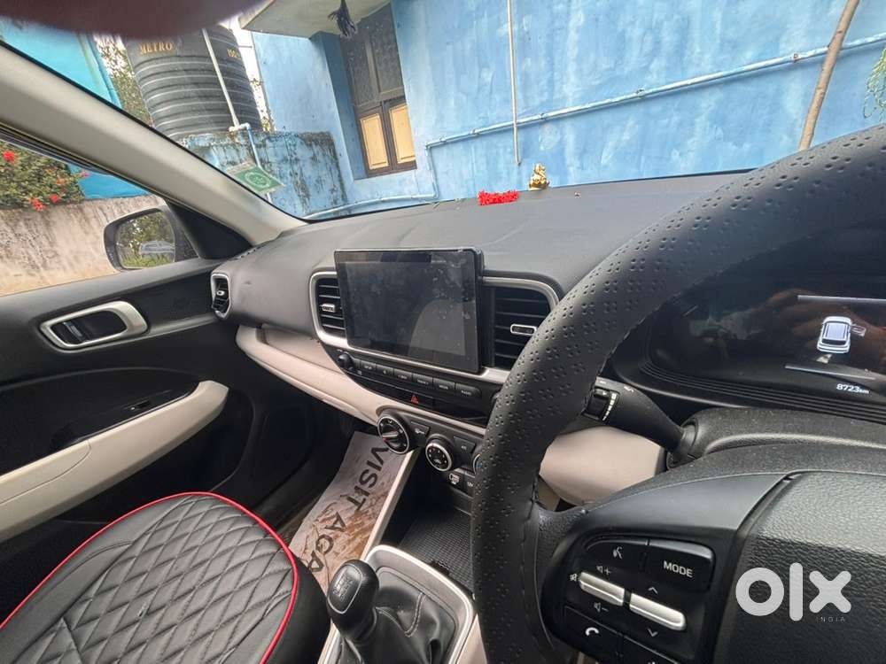 Hyundai Venue Petrol 2025