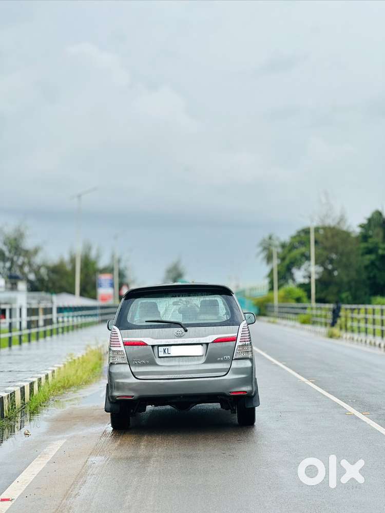 Toyota Innova Diesel 2011