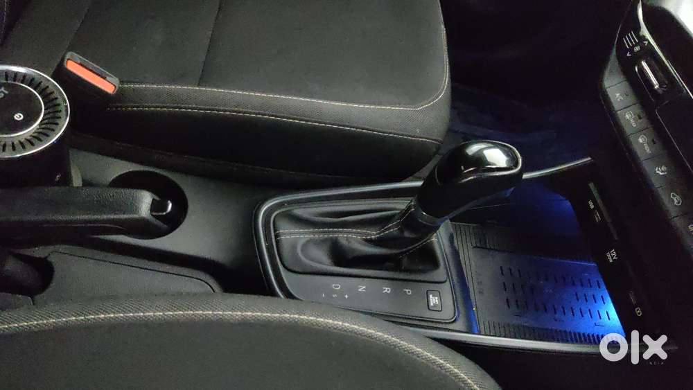 Hyundai New I20 1.2 Asta (o) Ivt, 2022, Petrol
