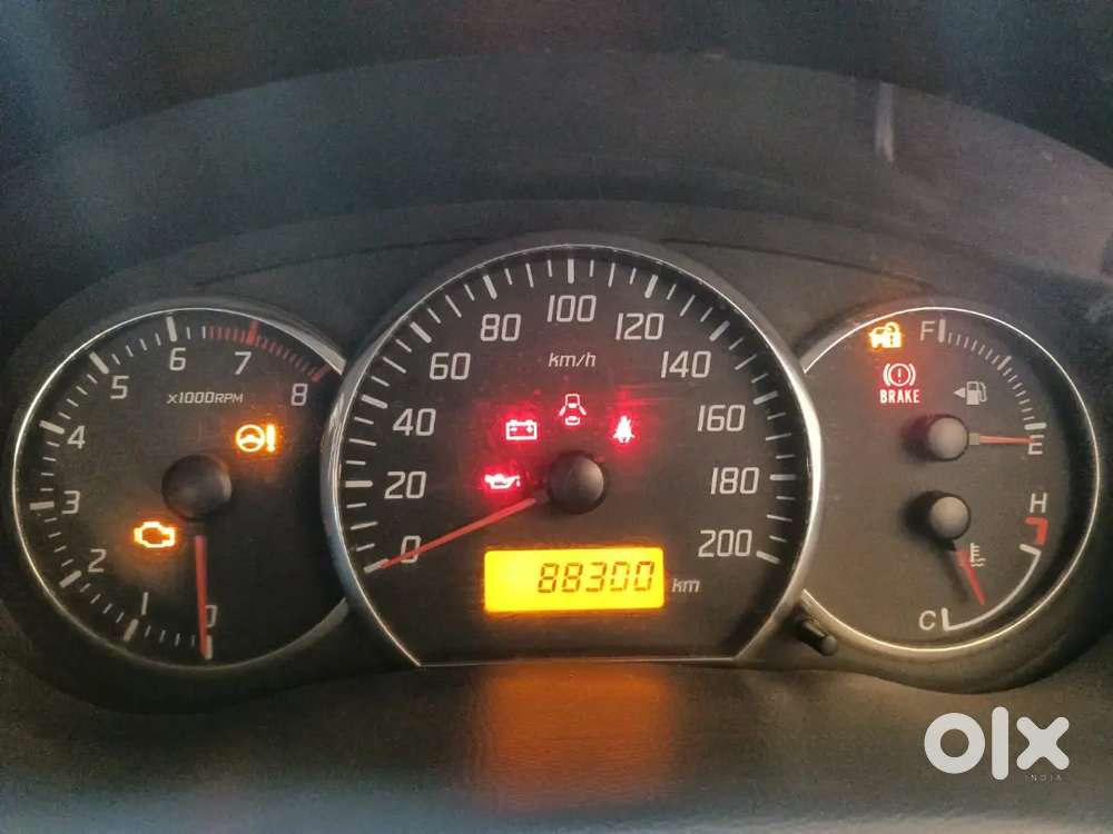 Maruti Swift Dzire Vxi Cng તાત્કાલિક ધોરણે ઘરઘરાવ સારી ગાડી વેચવાની છે
