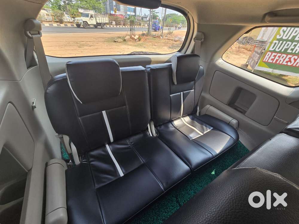 Toyota Innova 2.5 G (diesel) 8 Seater, 2015, Diesel