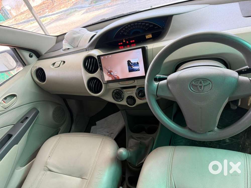 Toyota Etios Liva 2014 Petrol Well Maintained