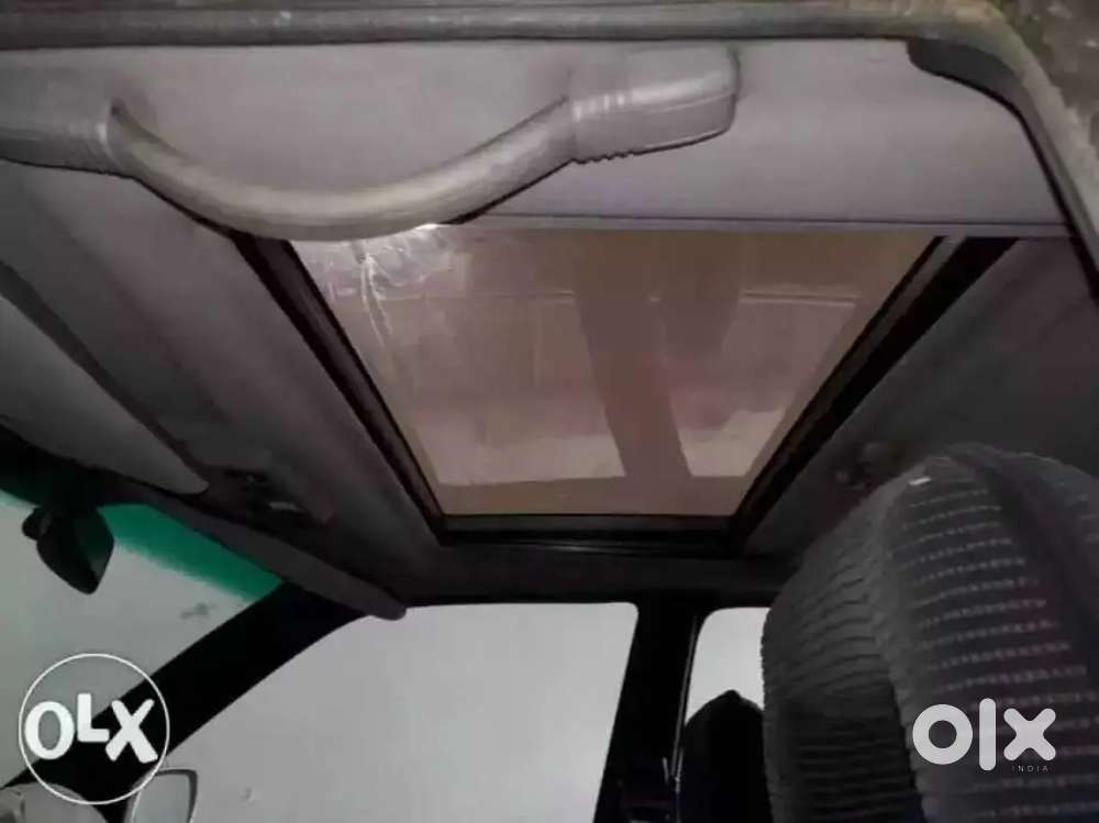 A.c  Power  Steering,  Sun Roof  , & E.t.c
