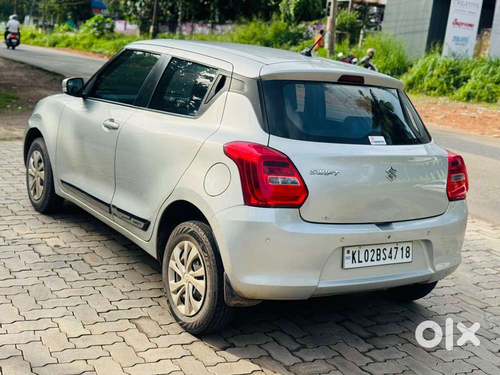 Maruti Suzuki Swift 1.2 Vxi (o), 2022, Petrol