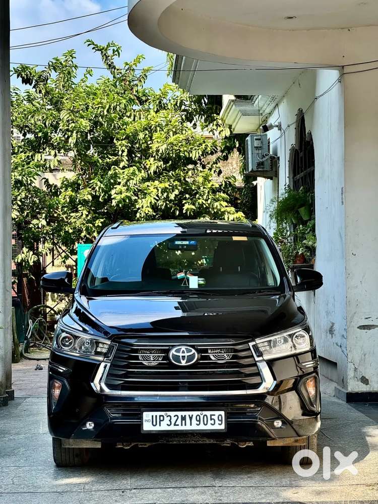 Toyota Innova Crysta [2020-ongoing] 2.4 Vx 7 Str, 2022, Diesel