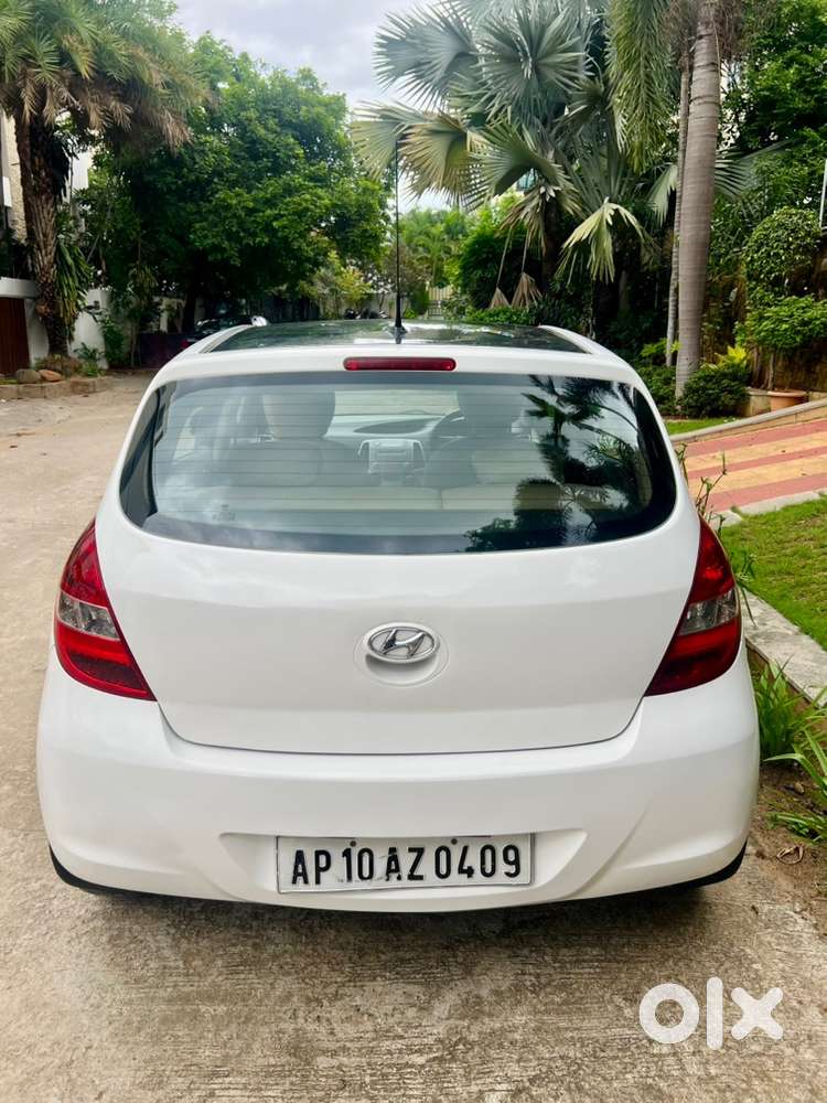 Hyundai I20 Sportz Petrol 2012