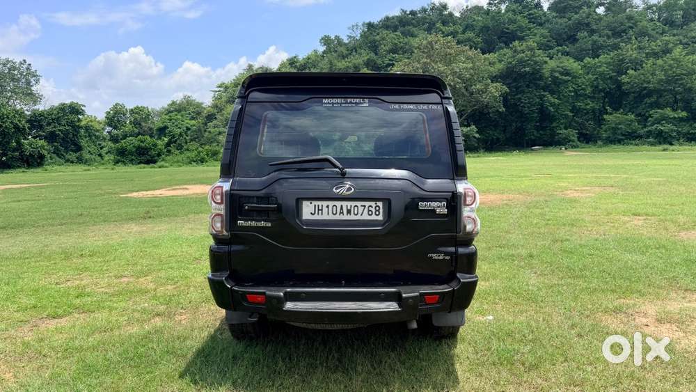 Mahindra Scorpio 2015 Diesel Well Maintained
