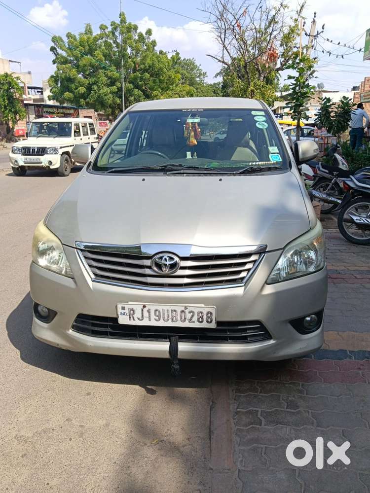 Toyota Innova Diesel 2012