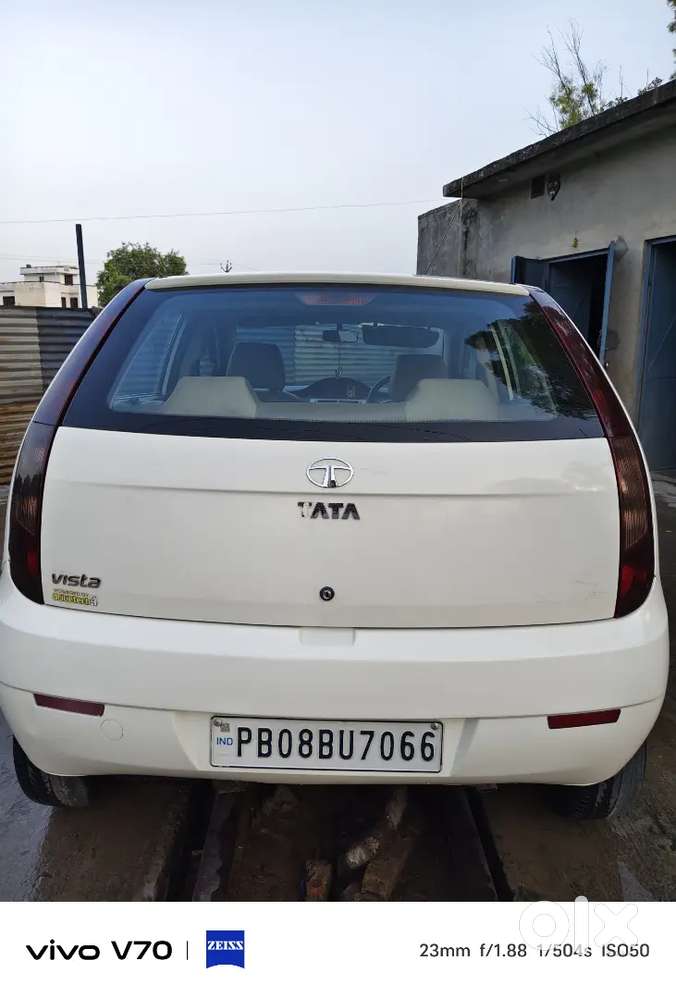 Tata Indica Vista Terra 2011