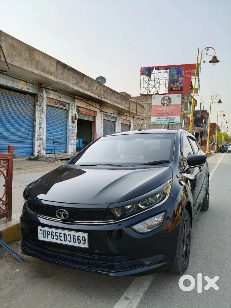 Tata Altroz Xz Plus Dark Edition Petrol 19300 Km Driven
