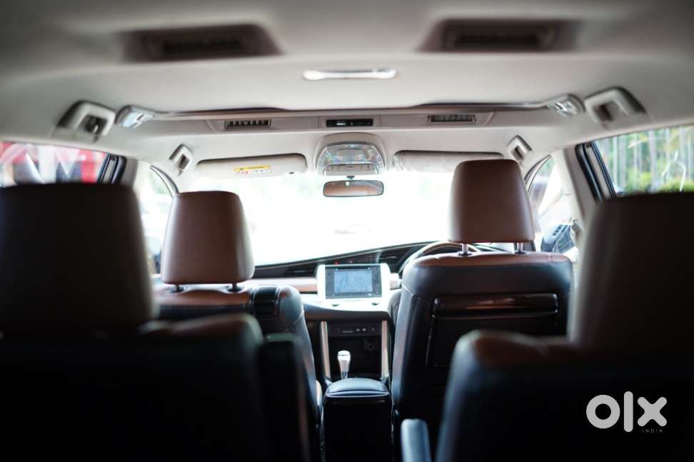 Toyota Innova Crysta