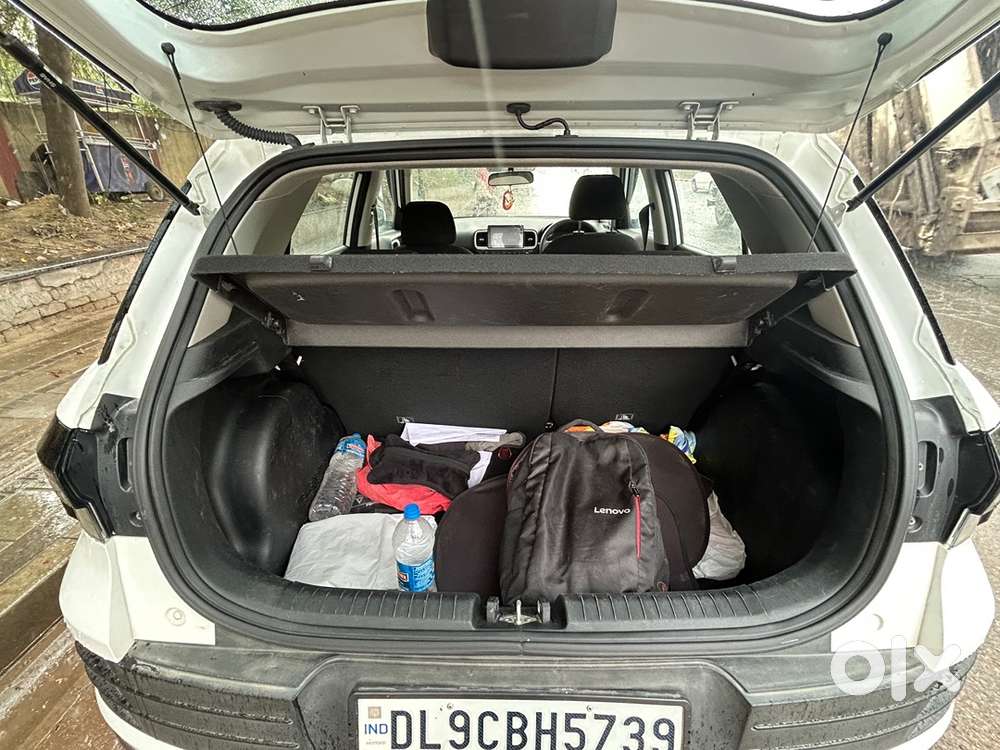 Hyundai Venue Petrol 2025