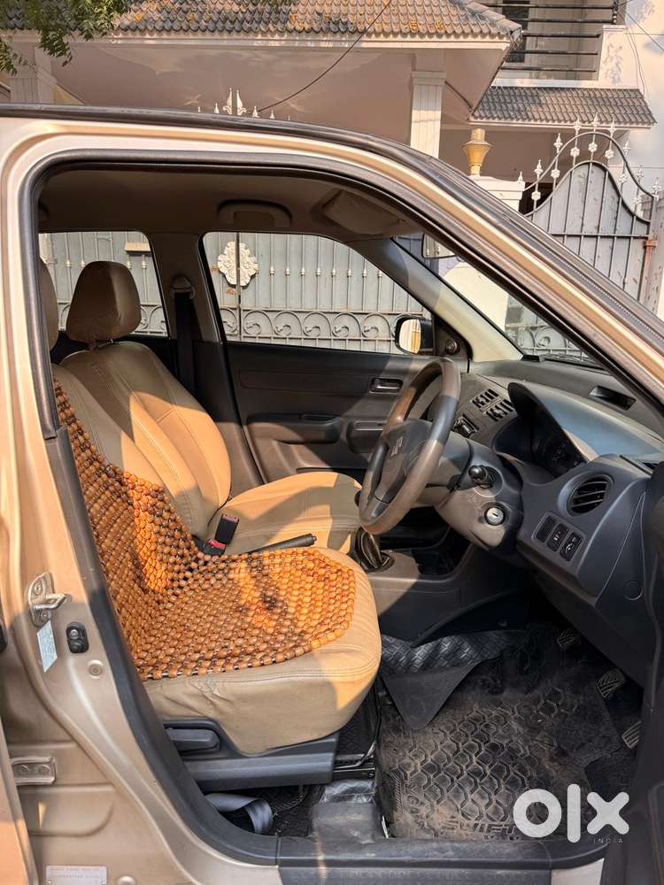 Maruti Suzuki Dzire 1.2 Vxi, 2011, Petrol