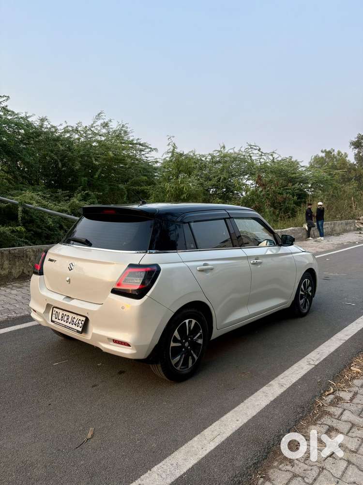 Maruti Suzuki Swift Zxi Plus Dual Tone, 2025, Petrol