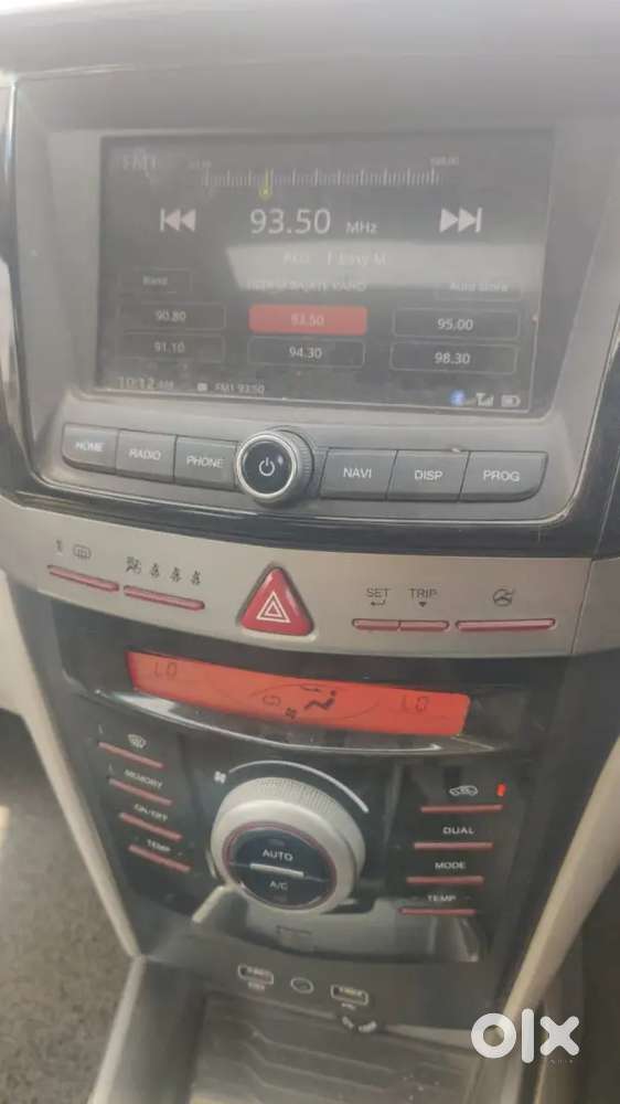 Mahindra Xuv300 Turbosport W8(o) 2021 Dual Tone