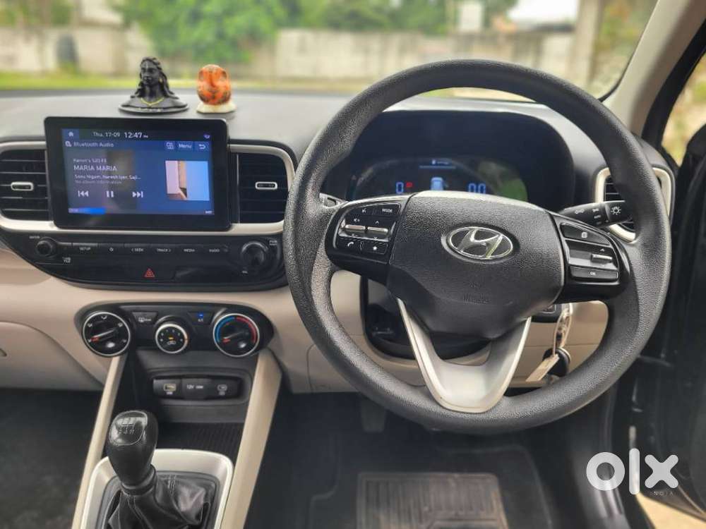 Hyundai Venue S, 2022, Petrol