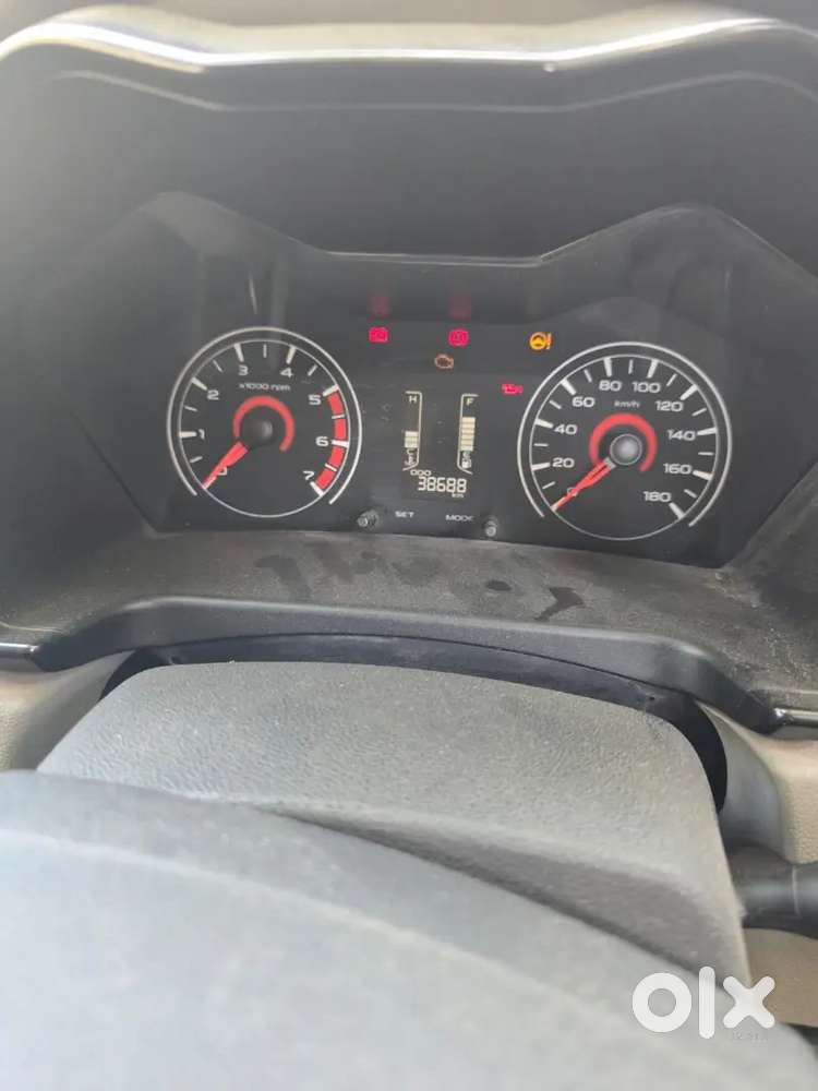 Mahindra Kuv 100 Petrol 2016