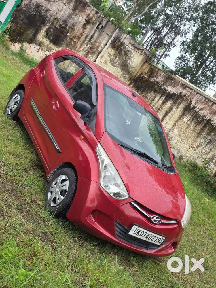 Hyundai Eon 
1st Owner 
Ac 
Power Steering 2012 November