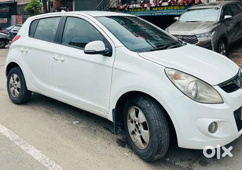 Hyundai I20 1.2 Asta 2010 Petrol