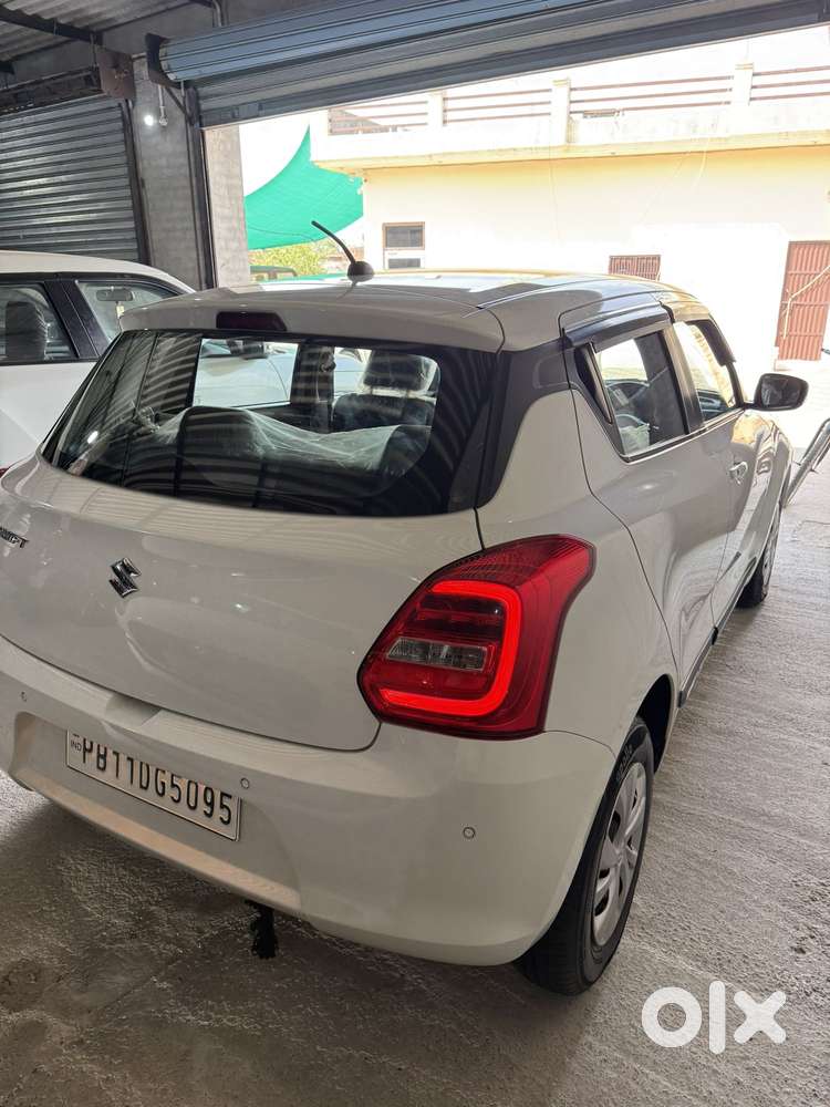 Maruti Suzuki Swift Vxi Optional, 2024, Petrol