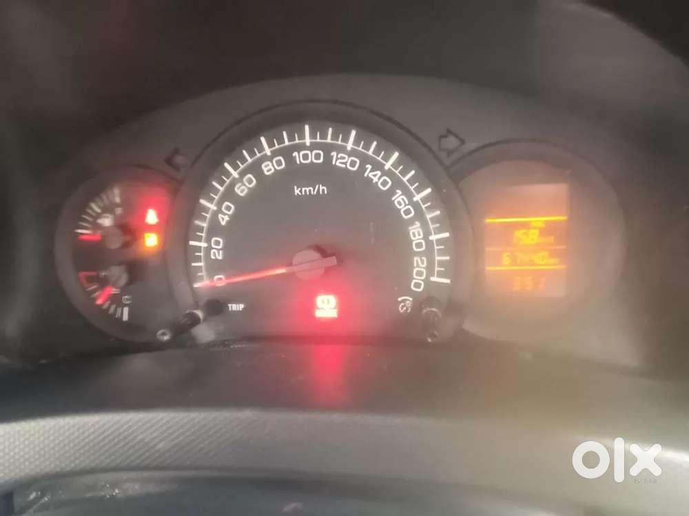Maruti Suzuki Swift Lxi Optional-o, 2017, Petrol