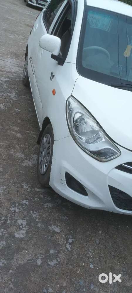 Hyundai Grand I10 Asta At Cng 2012