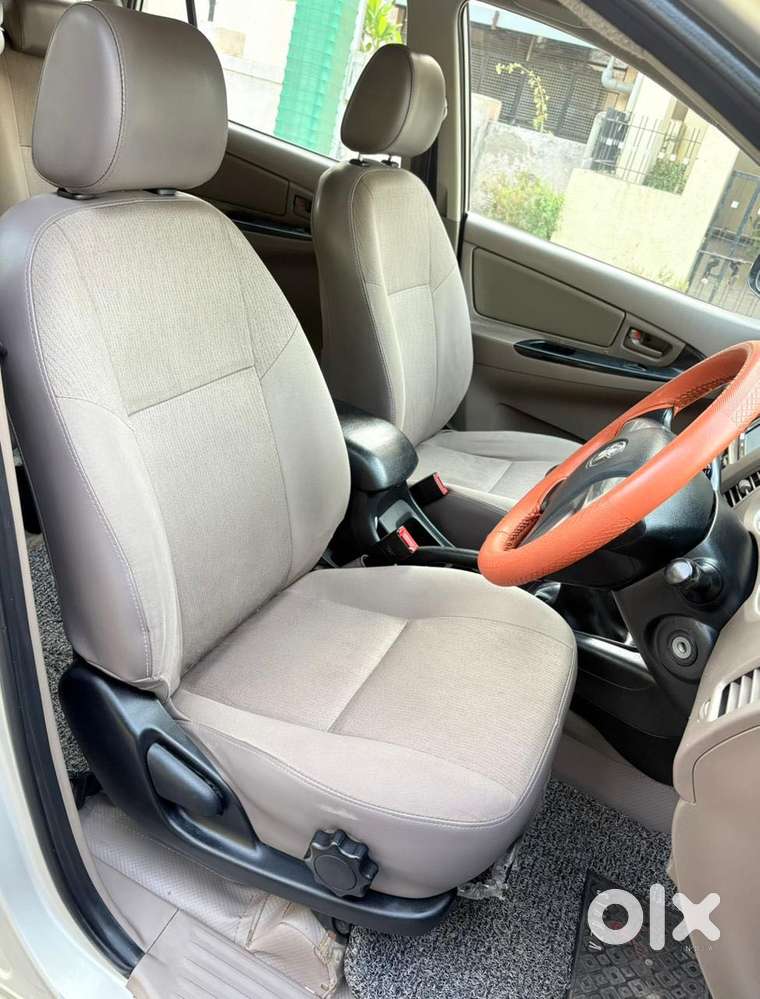 Toyota Innova 2.5 Gx 8 Str Bs-iii, 2016, Diesel