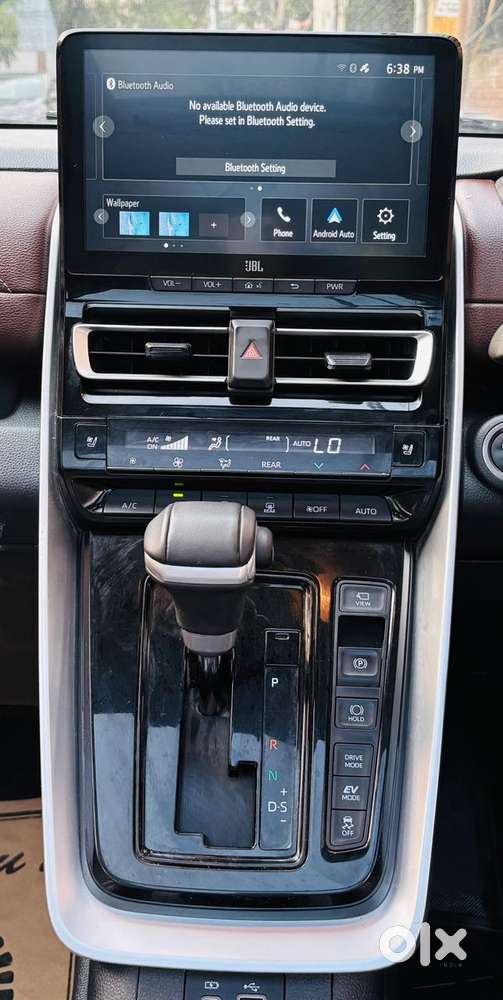 Toyota Innova Hycross 2.0 Zx Hybrid 7 Str, 2023, Petrol
